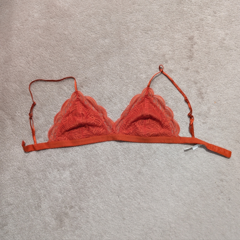 Aritzia Talula Monterey Bralette